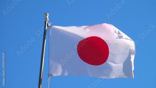 青空にはためく日の丸_15-202