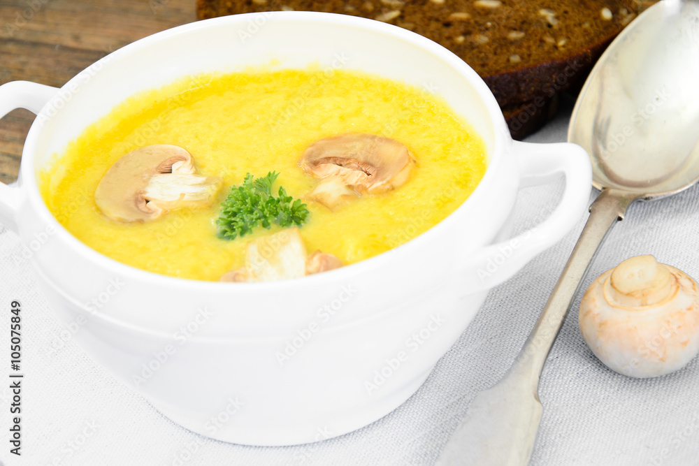 Puree Cream Soup of Zucchini with Mushrooms