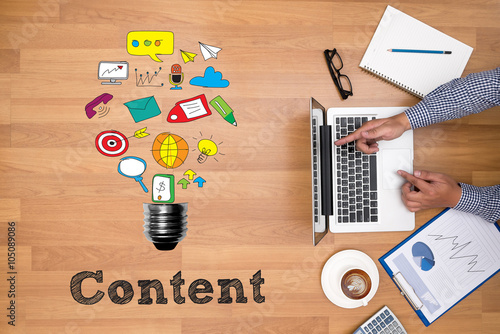 Schilderij op canvas Businessman working , Content marketing, online concept