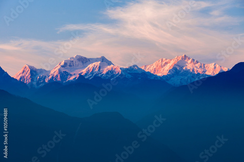 Widok na góry Kangchenjunga