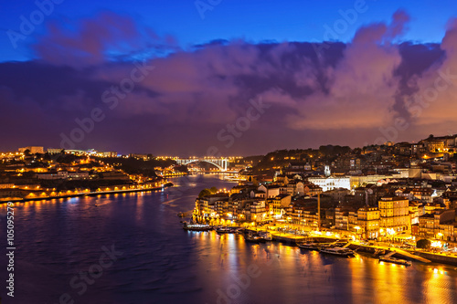 Douro river © saiko3p
