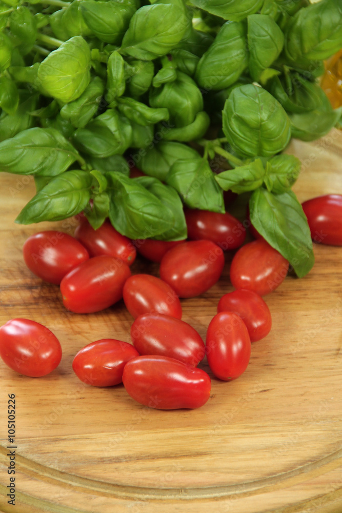 tomates cerises et basilic 11032016 tomates cerises et basilic 11032016