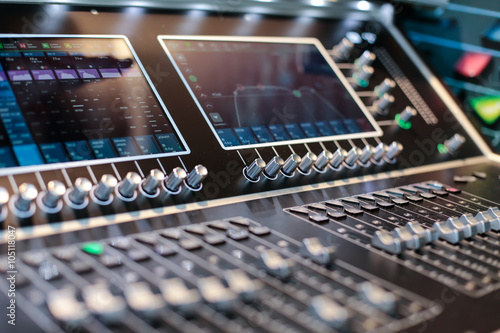 Screens of the stage controller with switchers