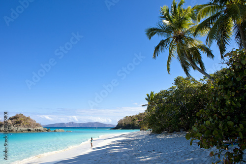 trunk bay with one person photo