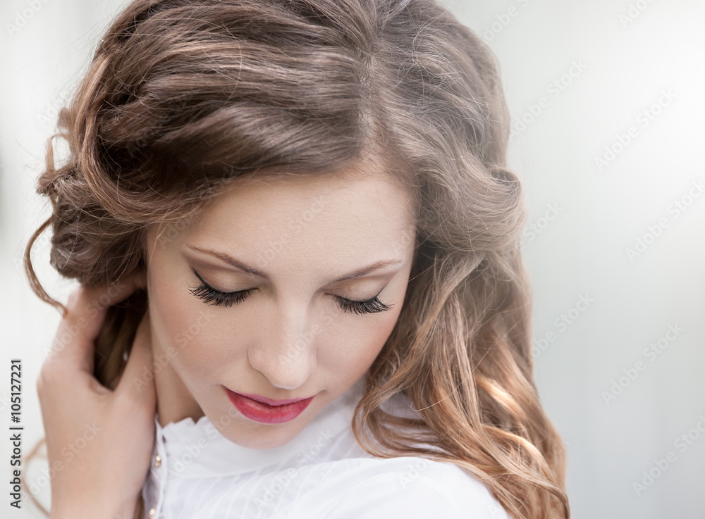 Tanya. Face, closed eyes, white blouse! Tanya. Face, closed eyes, white blouse!