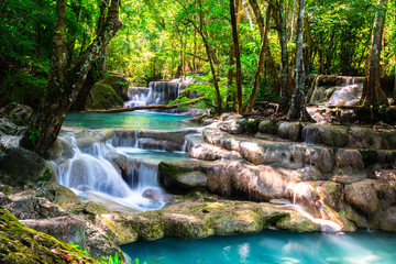 Deken met foto Bosrivier Waterval diep in donker bos  © calcassa