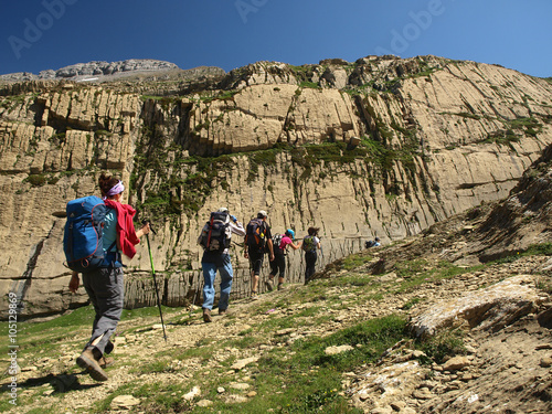 Caminando por el valle de los Sarrios - 1