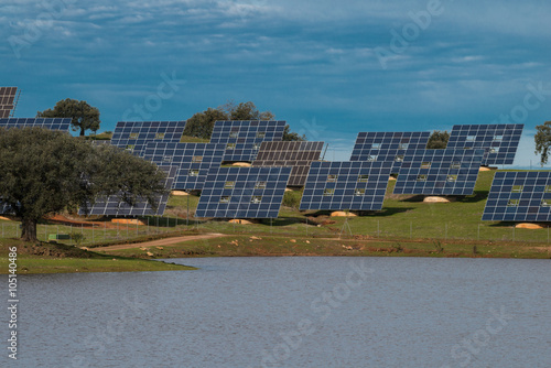 Obraz na płótnie collector, solar plant on field w salonie