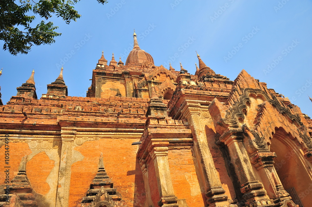 Fototapeta premium Old Pagoda in Bagan, Myanmar