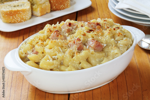 Macaroni Cheese with ham, served with garlic bread. A great way to use up your Christmas ham.
