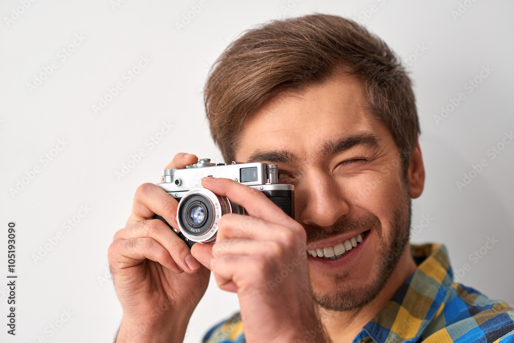 He knows how to make a good shot. He knows how to make a good shot.
