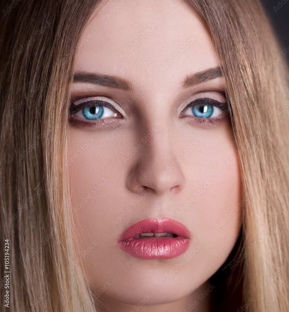 Face, blue eyes, black background, ombre hair! Face, blue eyes, black background, ombre hair!