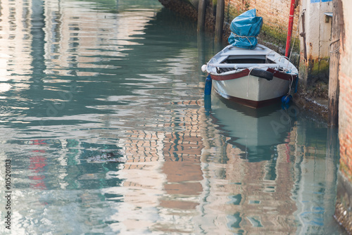 Venezia, waterway with boat © phokrates