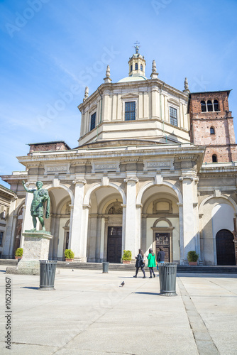 Saint Lorenzo basilica © anilah