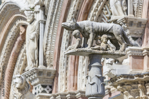 Siena Cathedral is a medieval church built in Romanesque and Got