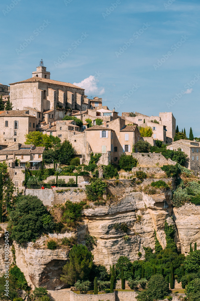 Ancient picturesque hill top village of Gordes in Provence, Fran