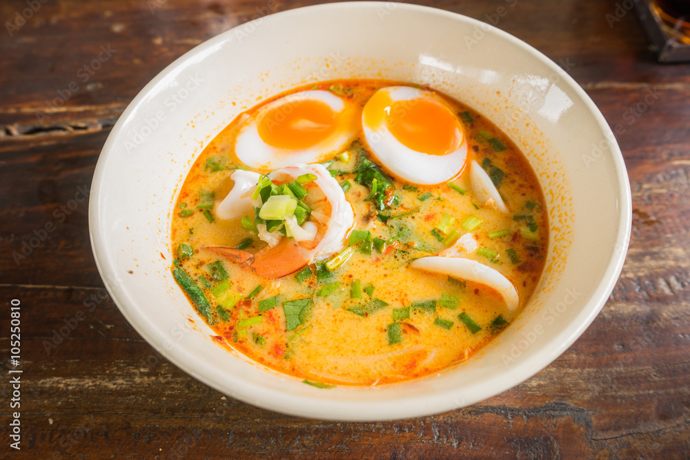 Tomyum noodle with pork and egg