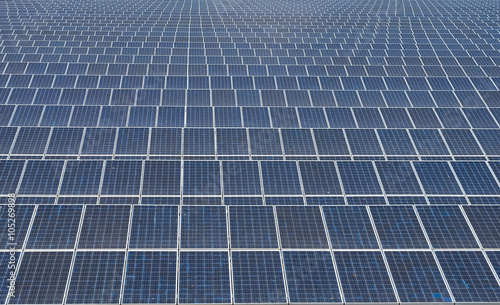 Pattern of solar panels in solar farm power plant