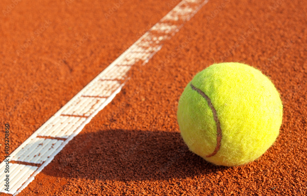tennis ball and tennis court