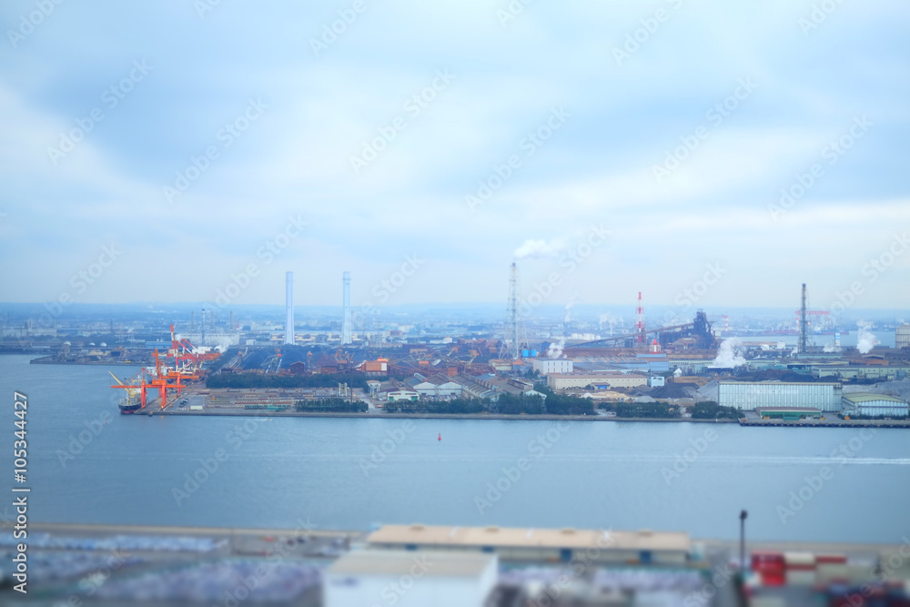 港湾施設の俯瞰風景