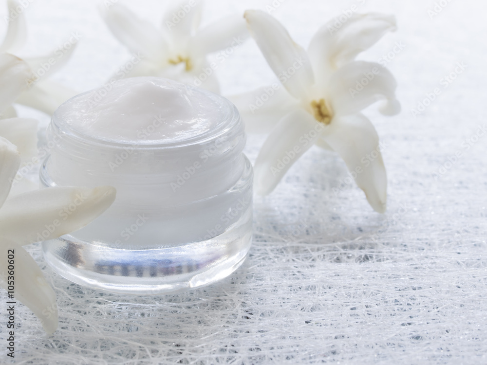 natural cosmetics, fresh as spring flowers natural cosmetics, fresh as spring flowers