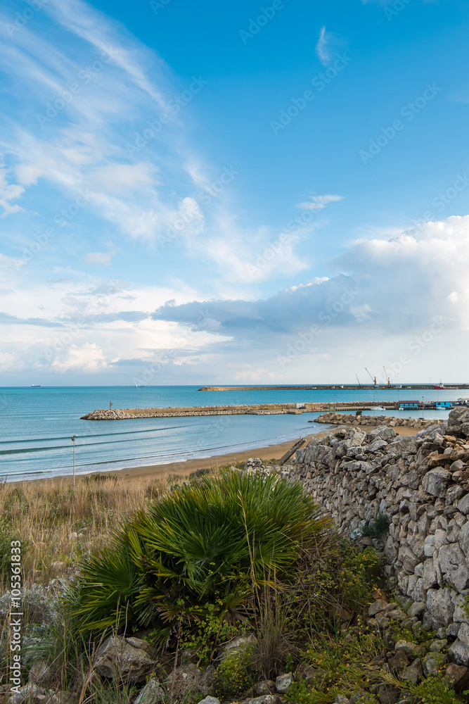 paesaggio di mare sulla costa Ragusana in Sicilia