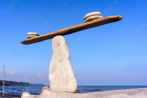 Equilibrium of stones