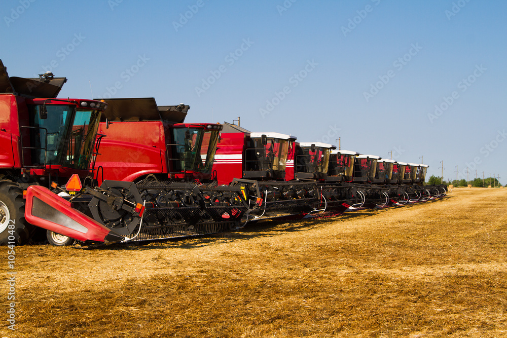 Obraz premium Combine harvesters