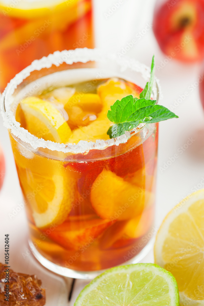 Sweet ice tea with lemon Sweet ice tea with lemon