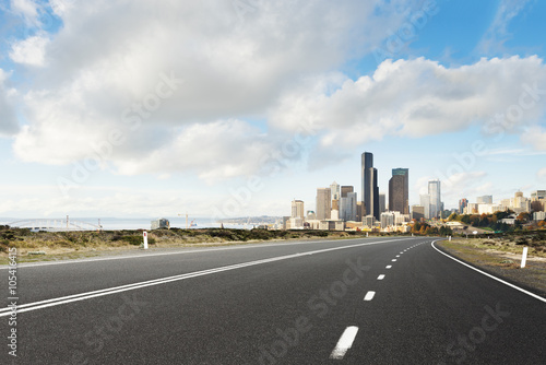 road with cityscape and skyline of seattle © zhu difeng