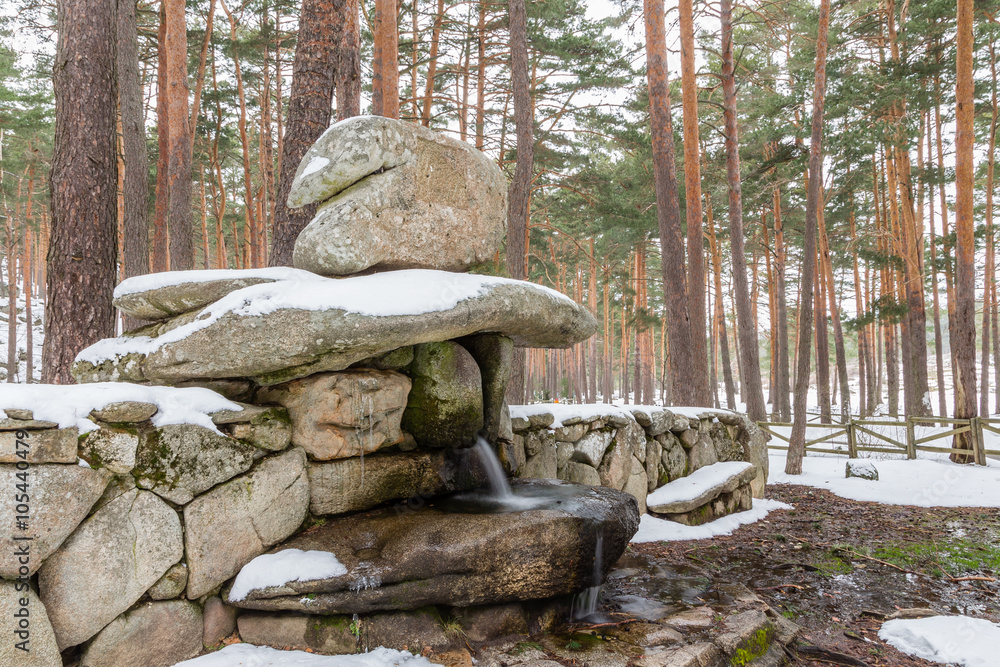 Obraz premium Snowy landscape of mountains port of Canencia in Madrid, Spain