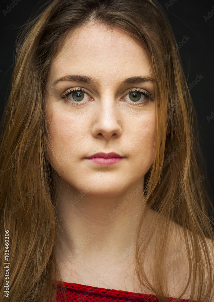 Obraz premium Portrait of Beautiful Young Woman