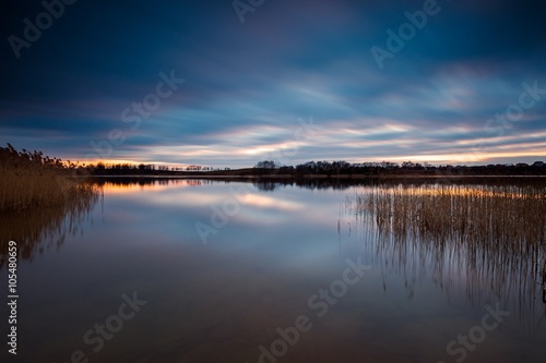 Long exposure lake sunset © milosz_g