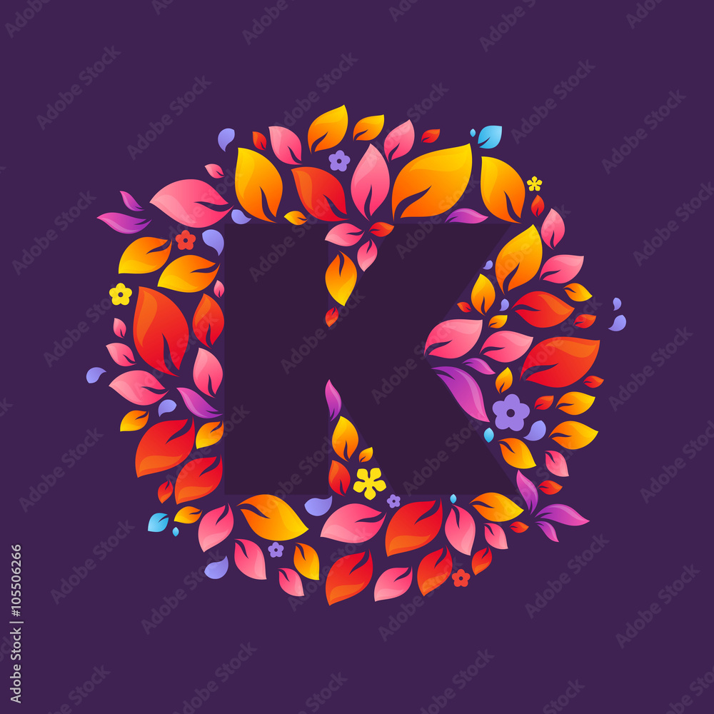Fototapeta premium K letter logo in a circle of flames.