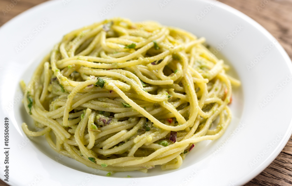 Pasta with guacamole sauce