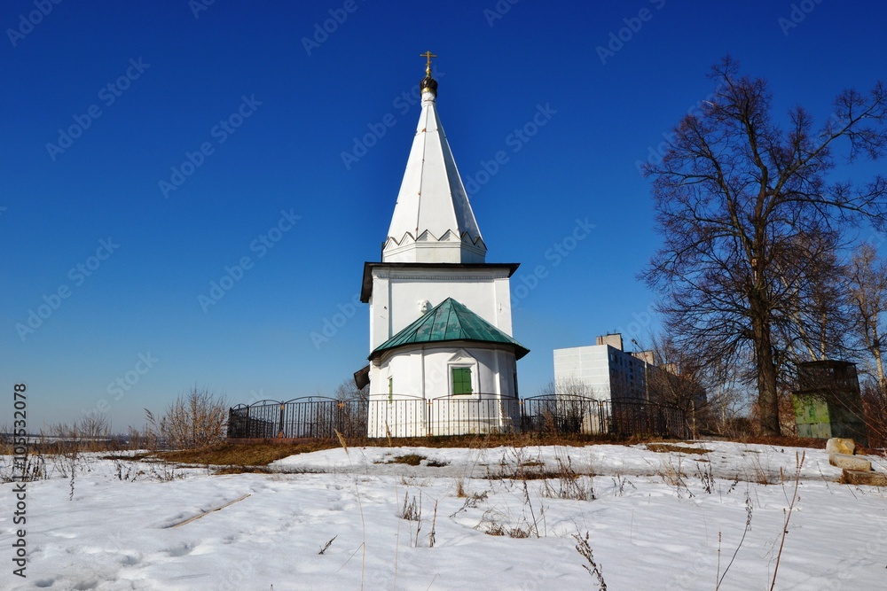 Церковь Николая Чудотворца в деревне Петровское построенная в 17 веке