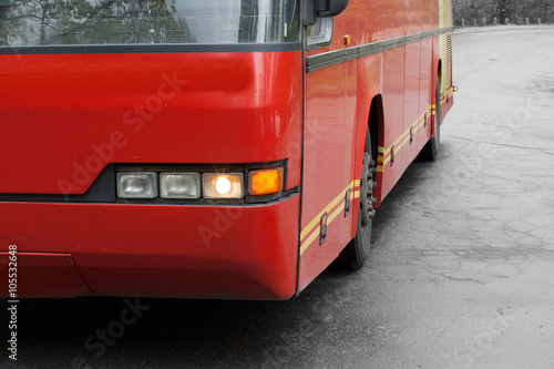 Canvastavla headlight of the tourist bus on the road