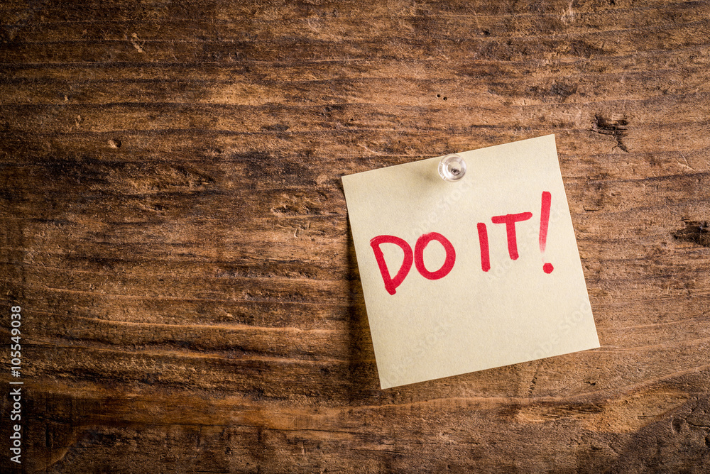 do it! - motivation paper note on wood noticeboard - left text space
do it! - motivation paper note on wood noticeboard - left text space