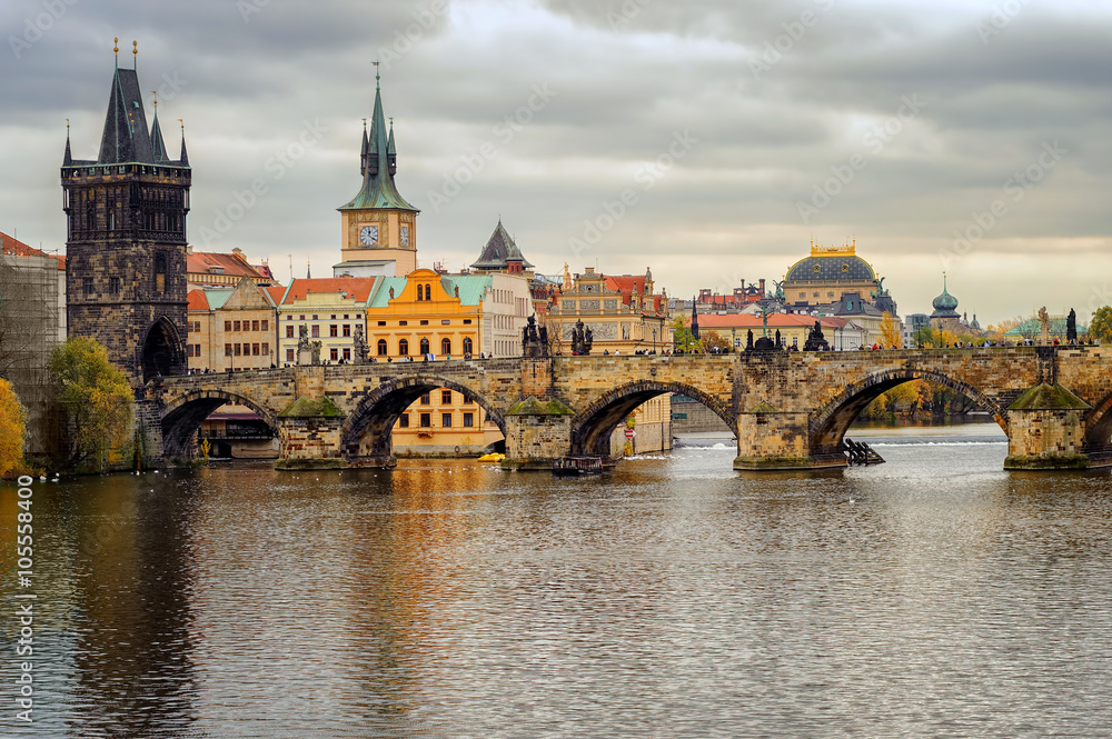 Naklejka premium Charles Bridge and the old town of Prague, Czech Republic