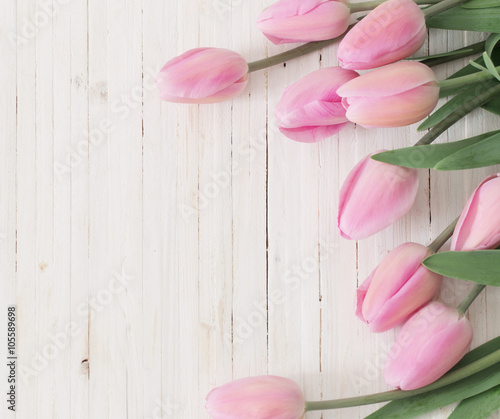 Fototapeta Naklejka Na Ścianę i Meble -  beautiful tulips on wooden background