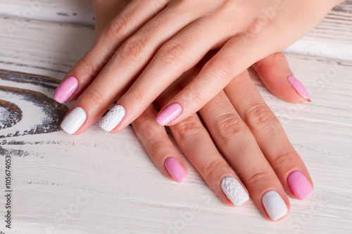 Gentle colors of spring manicure.