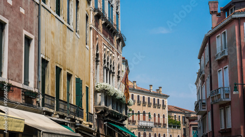 belles façades de Venise © Eléonore H