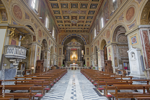 Rome - The nave in renaissance-baroque church Chiesa di San Lorenzo in Lucina