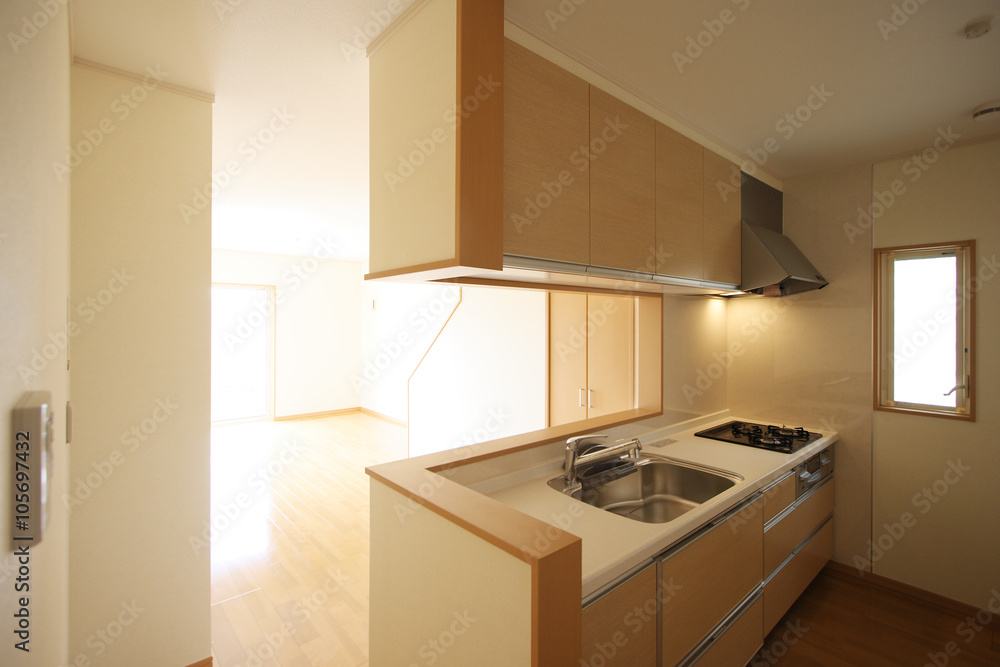 Fototapeta premium 住宅 設備 キッチン 対面型 アイボリー シンプル小物なし 施工例