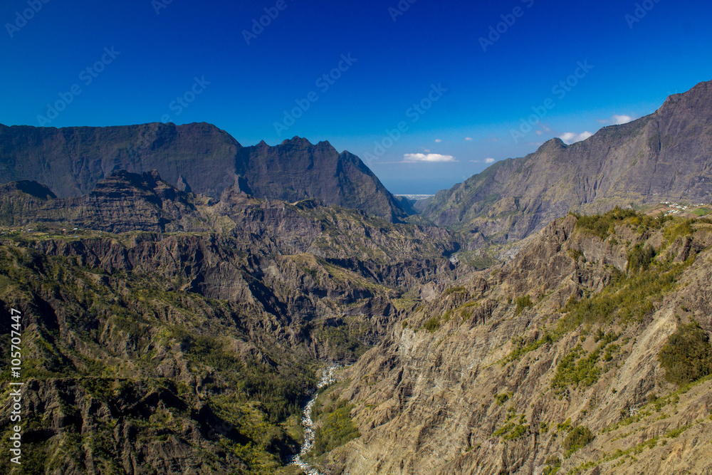 Naklejka premium Panorama sur le cirque de Cilaos