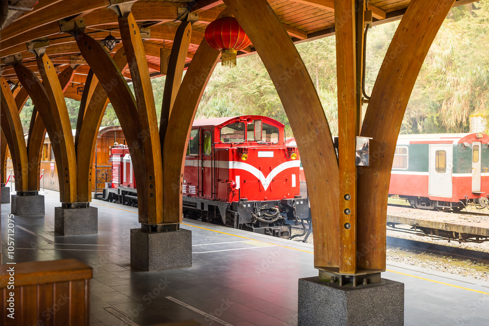 Fototapeta premium Alishan classic train at platform.