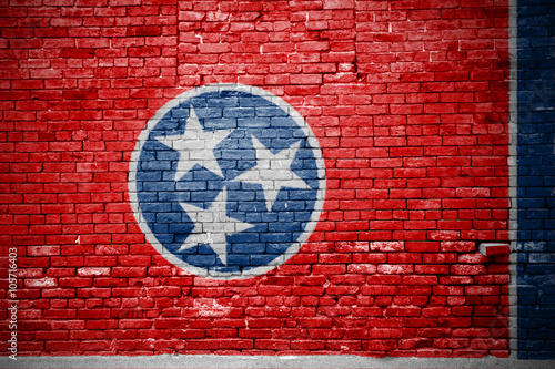 Ziegelsteinmauer mit Flagge USA Tennessee