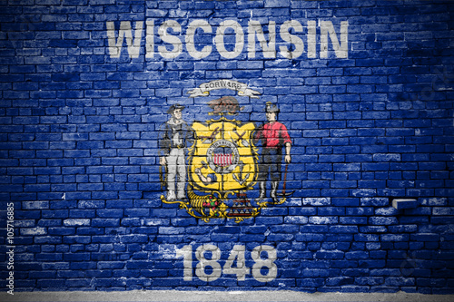 Ziegelsteinmauer mit Flagge USA Wisconsin