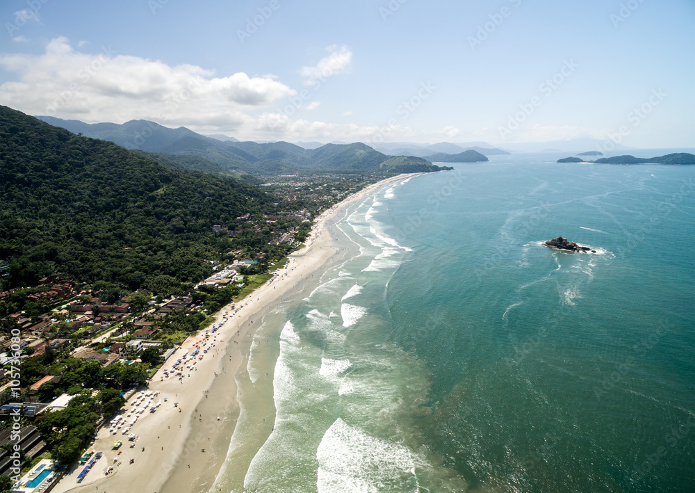 Obraz premium Aerial View of Juquehy Beach, Brazil