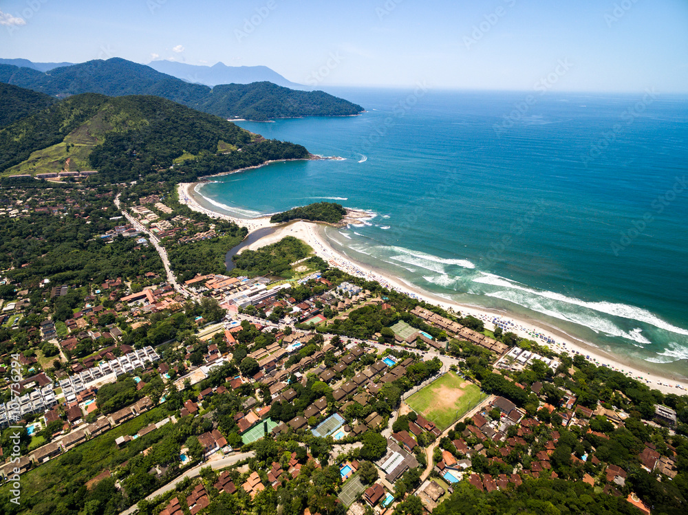 Fototapeta premium Aerial View of Camburi Beach, Sao Paulo, Brazil